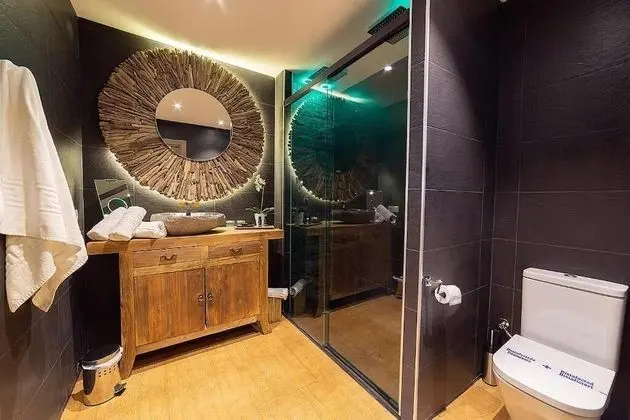 Romantic Stüdyo Süit