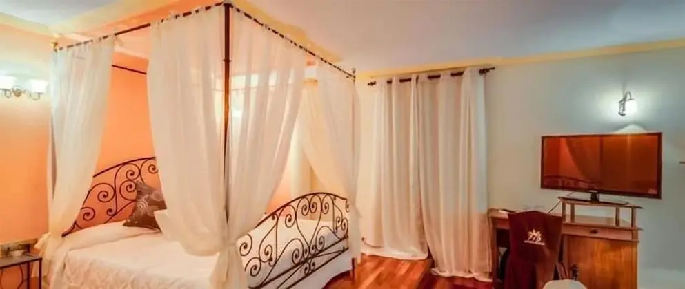 Tek Büyük veya İki Ayrı Yataklı Oda