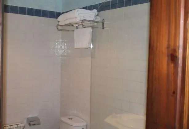 Büyük Yataklı Tek Kişilik Oda