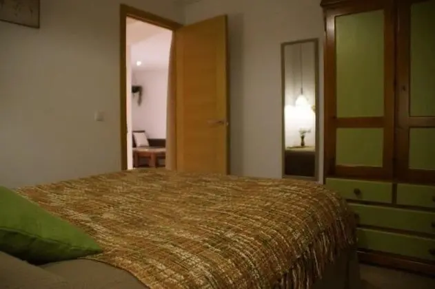 Junior Süit, Teras (El Tejar)