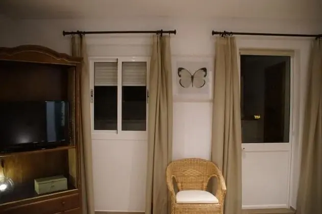 Junior Süit, Teras (El Tejar)