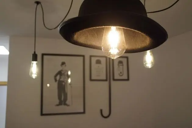 Tek Büyük Yataklı Oda (Charlot)