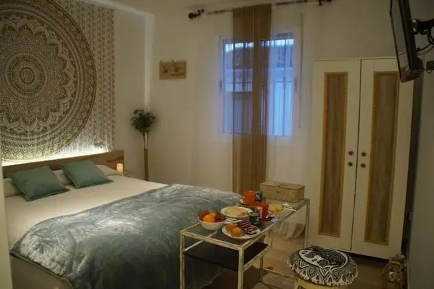 Tek Büyük Yataklı Oda (Mandala)