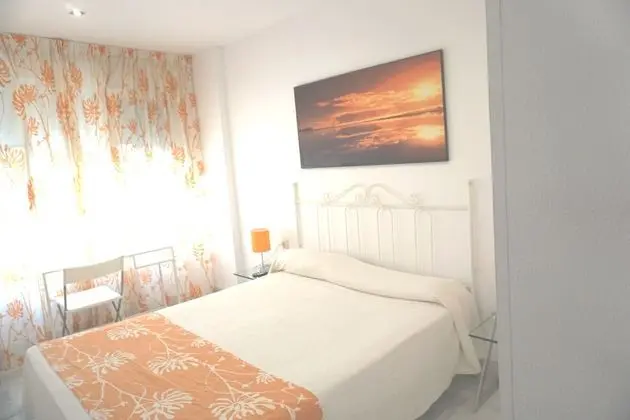 Tek Büyük veya İki Ayrı Yataklı Oda (V)