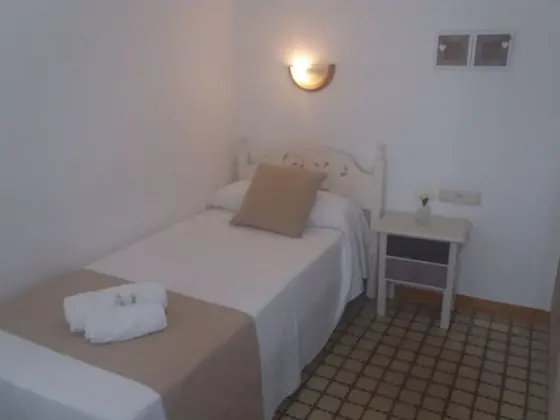 Tek Kişilik Oda, Ortak Banyo