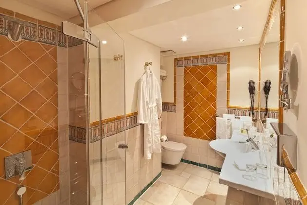 Tek Büyük Yataklı Oda