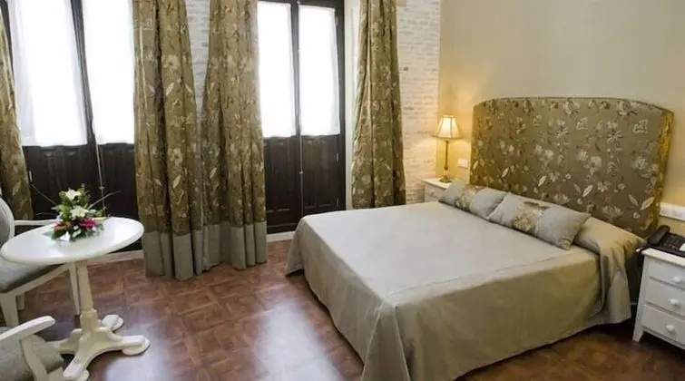 Superior Tek Büyük Yataklı Oda