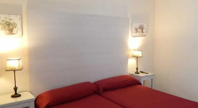 Tek Büyük veya İki Ayrı Yataklı Oda, Özel Banyo