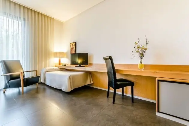 Tek Büyük Yataklı Oda (with extra bed: 3 adults)