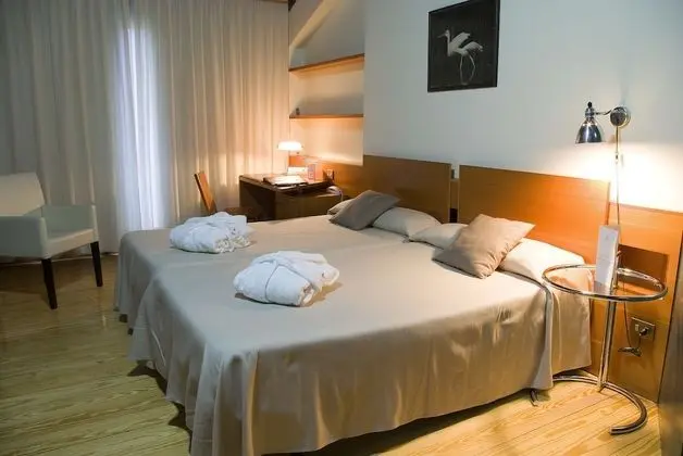 Tek Büyük veya İki Ayrı Yataklı Oda