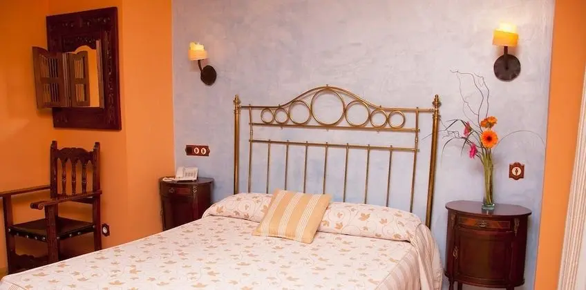 Tek Büyük Yataklı Oda (Exterior)