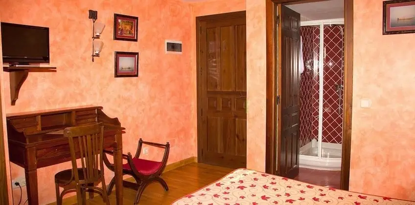 Tek Büyük Yataklı Oda (Exterior)