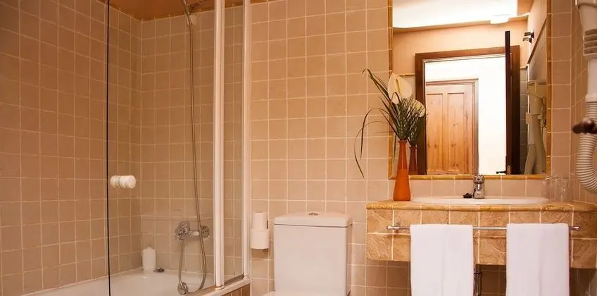 Tek Büyük Yataklı Oda (Exterior)