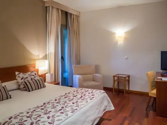1 Çift Kişilik Veya 2 Tek Kişilik Yatak Standard