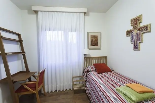 Tek Kişilik Oda, Dağ Manzaralı (Getsemani)