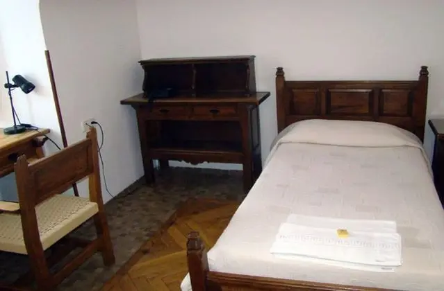 Tek Kişilik Oda, Ortak Banyo