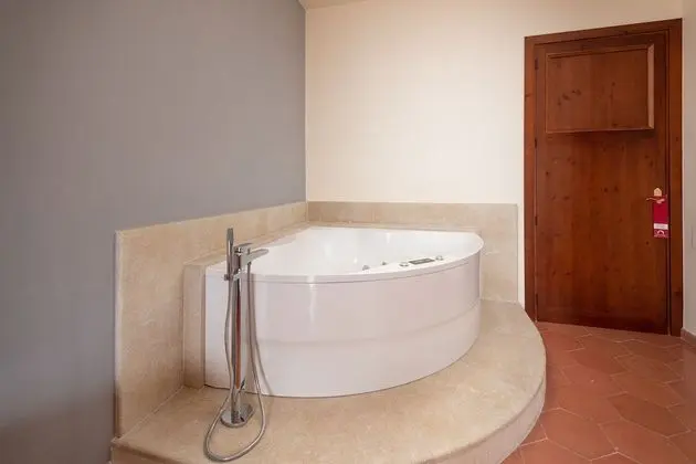 Deluxe Süit (2 Adults)