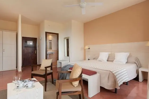 Junior Suite Family (2 Adults)
