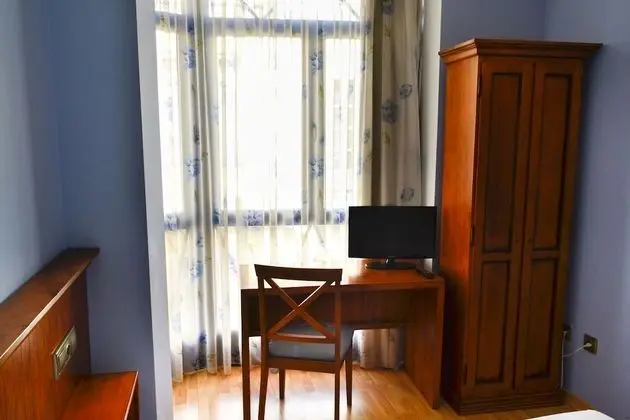 Tek Büyük veya İki Ayrı Yataklı Oda