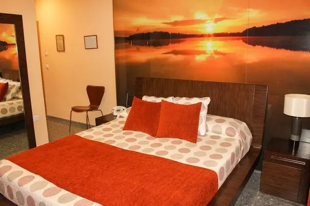 Tek Büyük Yataklı Oda