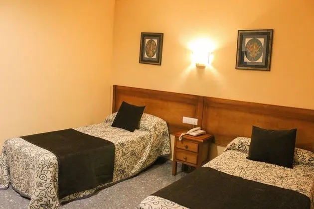 Tek Büyük Yataklı Oda (rollaway bed)