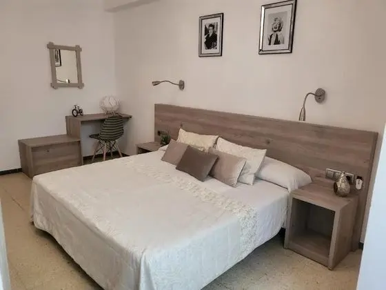 Standard Tek Büyük Yataklı Oda