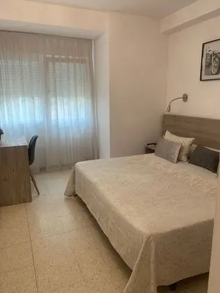 Standard Tek Büyük Yataklı Oda