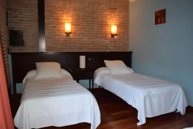 Tek Büyük veya İki Ayrı Yataklı Oda