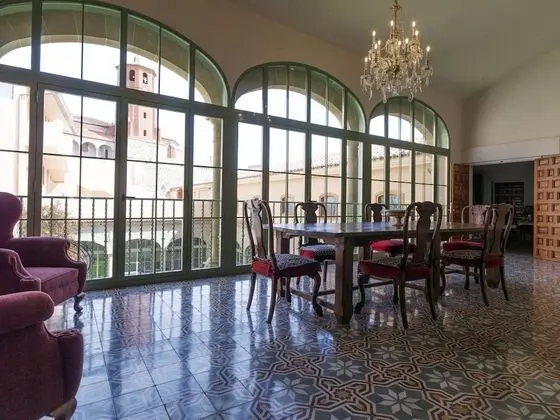 Exclusive Stüdyo Süit