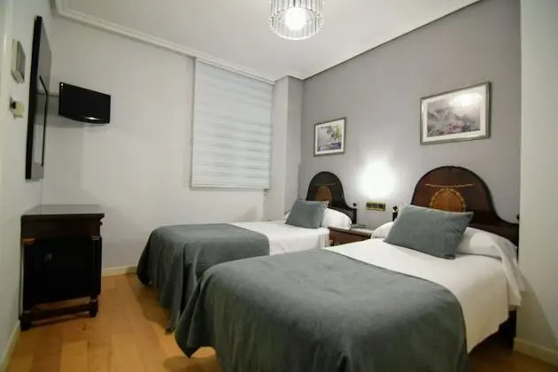 Tek Büyük veya İki Ayrı Yataklı Oda