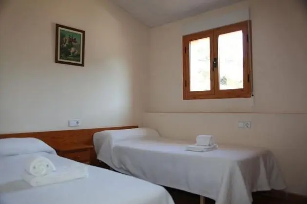 Tek Büyük Yataklı Oda, 2 Tek Kişilik Yatak, Dağ Manzaralı