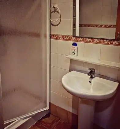 Tek Büyük Yataklı Oda, 2 Tek Kişilik Yatak, Dağ Manzaralı