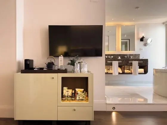 Minibar