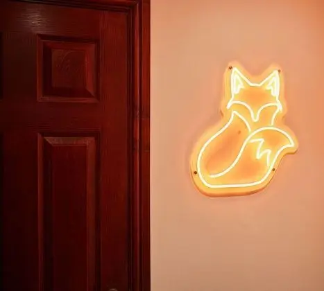 Ev