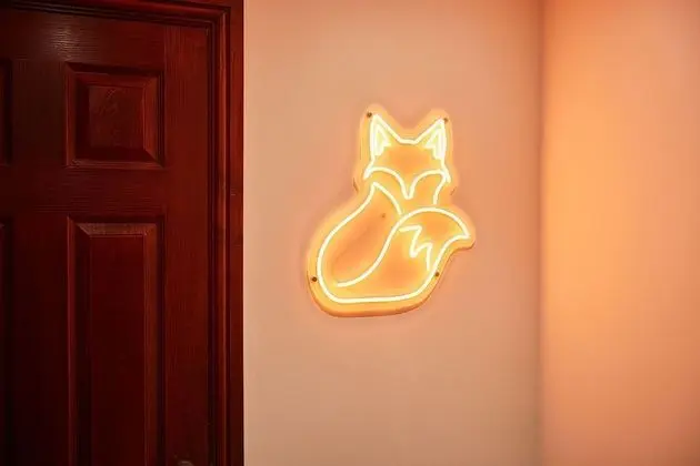 Ev