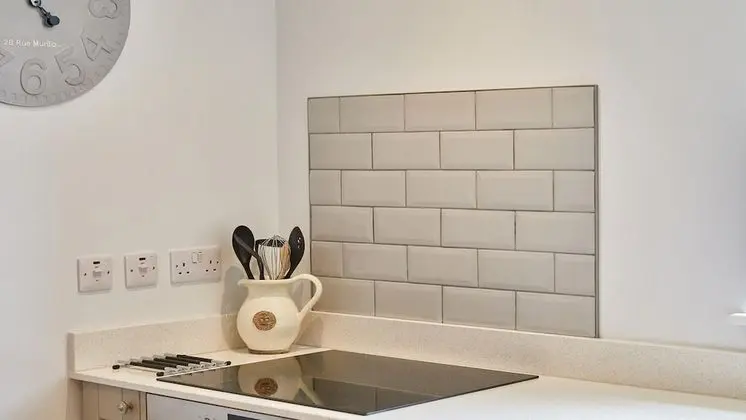 Ev
