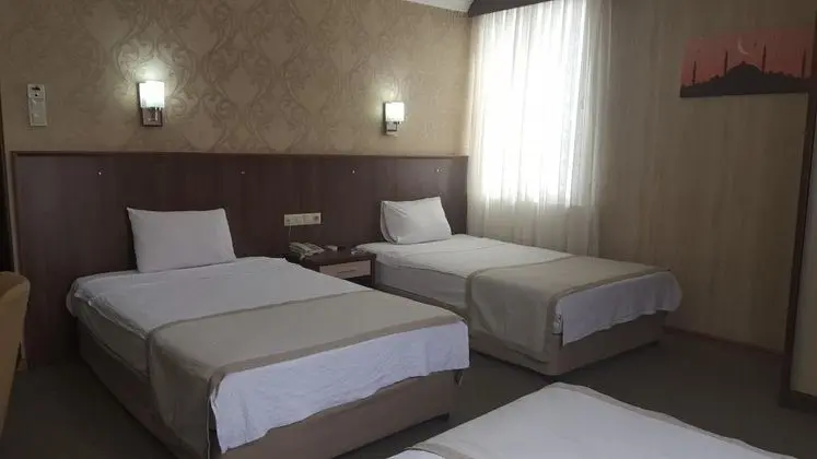 Triple, Şehir Manzaralı