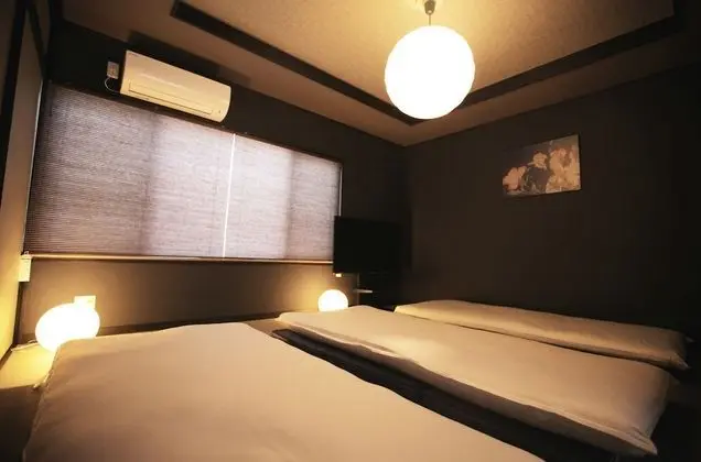 Ev (for 1-9 Guests)