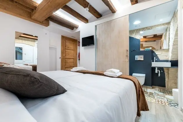 İki Ayrı Yataklı Oda, Avlu Manzaralı (2)