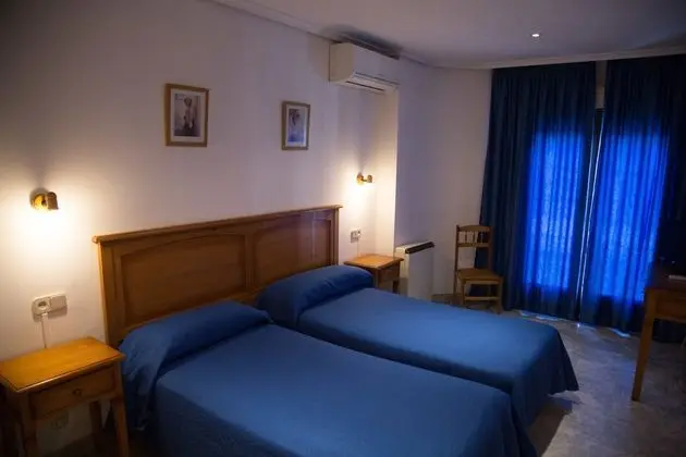 Tek Büyük veya İki Ayrı Yataklı Oda