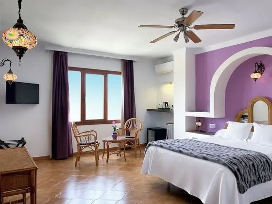 Deluxe Tek Büyük Yataklı Oda