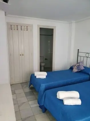 Üç Kişilik Oda