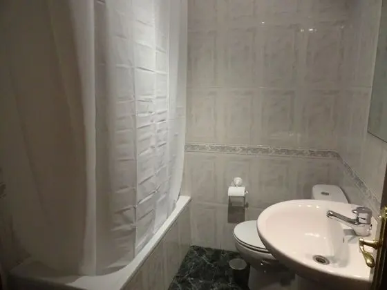 Üç Kişilik Oda, Özel Banyo