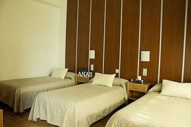 Tek Büyük veya İki Ayrı Yataklı Oda