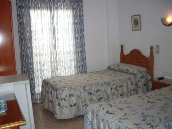 Tek Büyük veya İki Ayrı Yataklı Oda