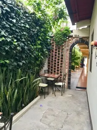 Tek Büyük Yataklı Oda, 1 Çift Kişilik Yatak, Özel Banyo, Avlu