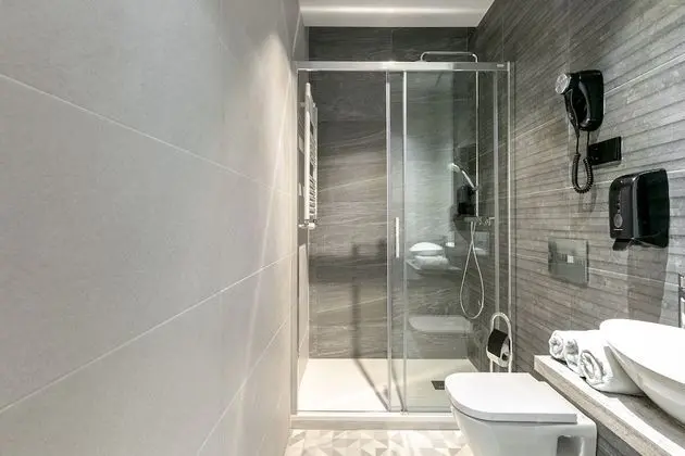 Tek Büyük veya İki Ayrı Yataklı Oda