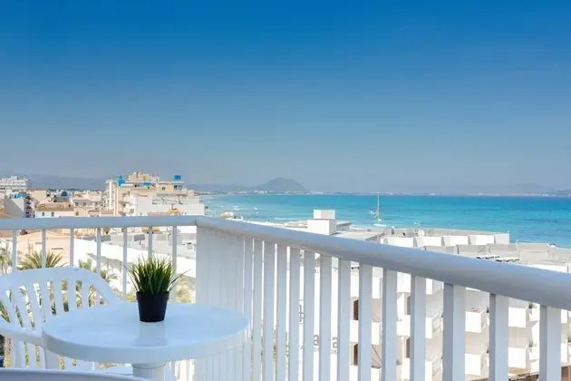 Tek Büyük Yataklı Oda, Balkon, Deniz Manzaralı