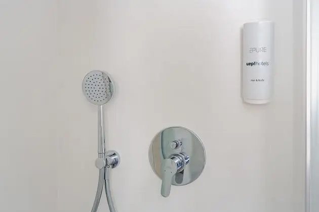 Tek Büyük Yataklı Oda, Balkon, Deniz Manzaralı