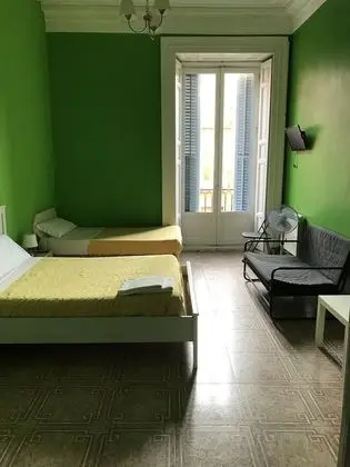 İki Ayrı Yataklı Oda, 2 Tek Kişilik Yatak, Ortak Banyo